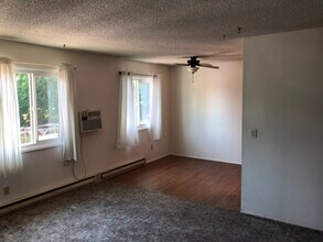 1330 SE Lafayette St in Portland, OR - Building Photo - Building Photo