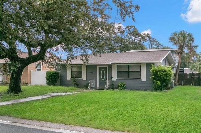 1908 43rd St S in St. Petersburg, FL - Building Photo - Building Photo