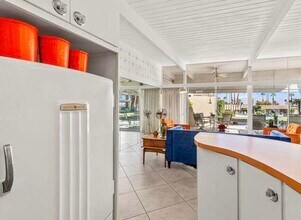 161 Sandpiper St in Palm Desert, CA - Foto de edificio - Building Photo