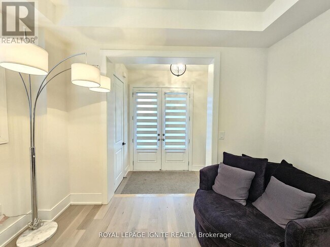 48 Duxbury Rd in Brampton, ON - Building Photo - Building Photo