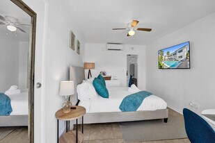 335 Desoto St, Unit ID1312654P in Hollywood, FL - Building Photo