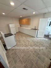 927 Harmony Way in Evansville, IN - Building Photo - Building Photo