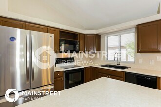 118 W Villa Theresa Dr in Phoenix, AZ - Building Photo - Building Photo