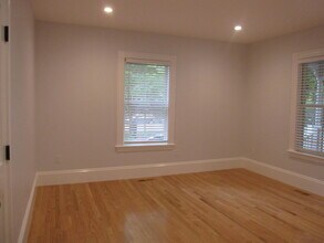 567 Commonwealth Ave in Newton, MA - Building Photo - Building Photo