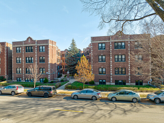 2213 Ridge Ave in Evanston, IL - Building Photo - Building Photo