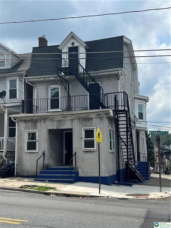 property at 702 Wyandotte St