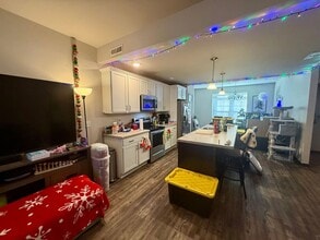 516-518 W Thomas St in Wausau, WI - Building Photo - Building Photo