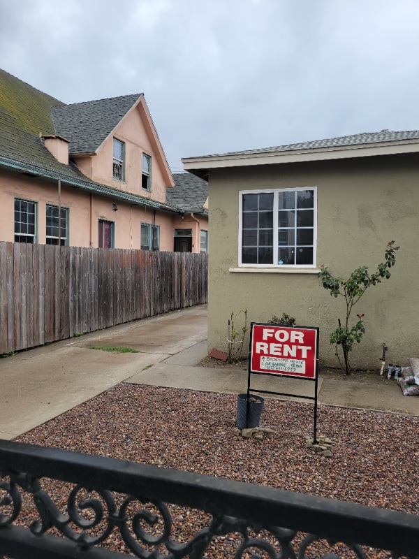 1881 Harbor Ave in Long Beach, CA - Building Photo - Building Photo