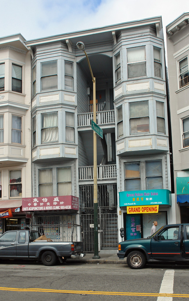 1329 Powell St in San Francisco, CA - Building Photo - Building Photo