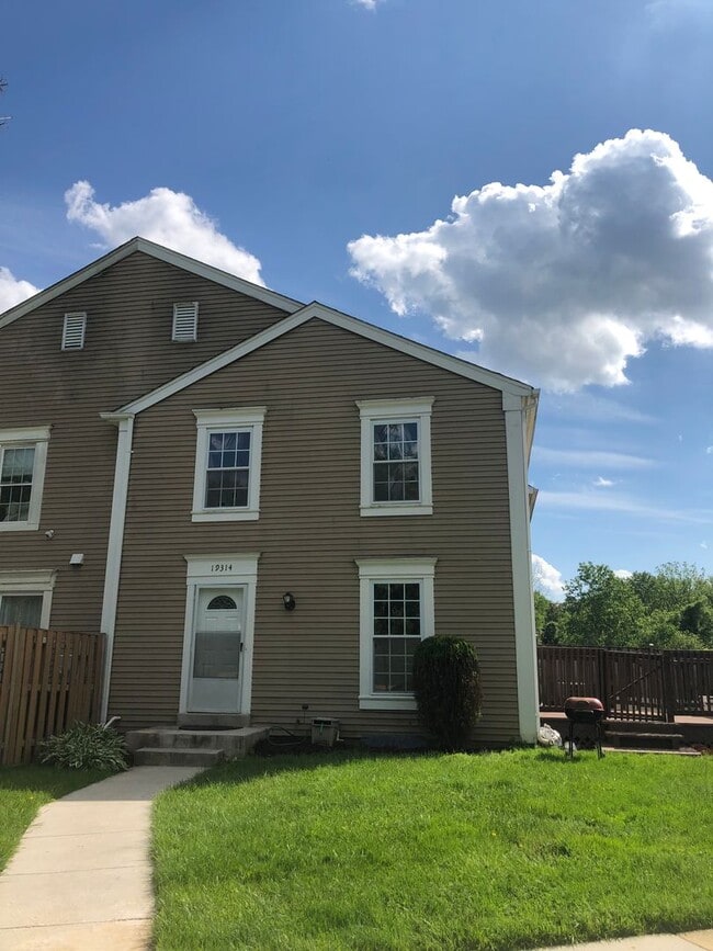 property at 19314 Sandy Lake Dr