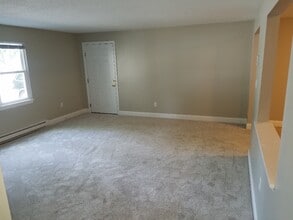 17 Anderson Ave in Middleboro, MA - Building Photo - Building Photo