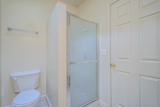 611 Otis Pl NW in Washington, DC - Building Photo - Building Photo