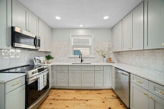 7605 Atlantic Ave in Virginia Beach, VA - Building Photo - Building Photo