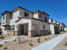 6230 Foxes Dl St in Las Vegas, NV - Building Photo