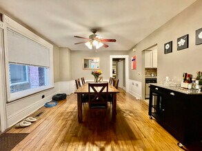 2050 N Bissell St, Unit 1 in Chicago, IL - Building Photo - Building Photo