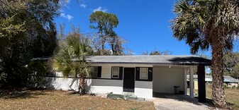 12 Catalina Dr in Debary, FL - Building Photo