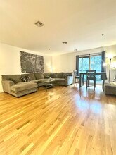 536 Grand St in Hoboken, NJ - Building Photo - Building Photo