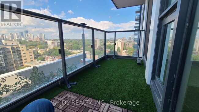 property at 251-1251 Jarvis St