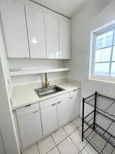 Lincoln Road Apartments in Miami Beach, FL - Building Photo - Building Photo