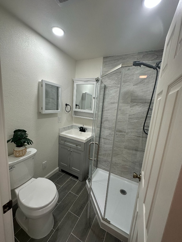 property at 3903 Manzanita Ct