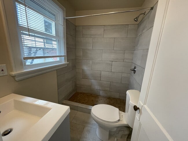 2222 Wheeler St in Cincinnati, OH - Building Photo - Building Photo
