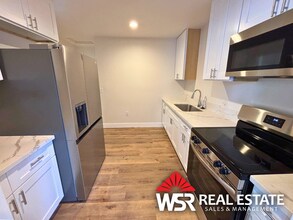 6035 Windemere Way in Riverside, CA - Building Photo - Building Photo