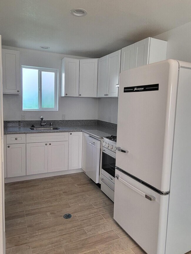 2138 Mark in Palmdale, CA - Building Photo - Building Photo