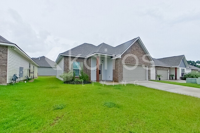 203 Teddy Ln in Lafayette, LA - Foto de edificio - Building Photo