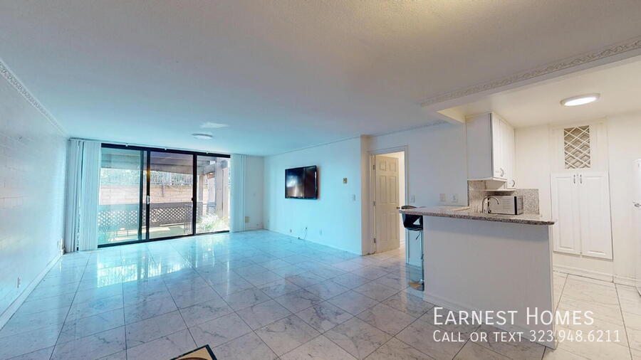 7777 W 91st St in Los Angeles, CA - Building Photo