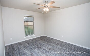 2123 N Avenue J in Lubbock, TX - Building Photo - Building Photo