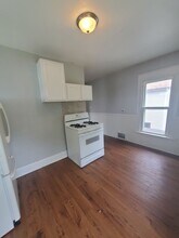 1845 14th Ave in Moline, IL - Building Photo - Building Photo