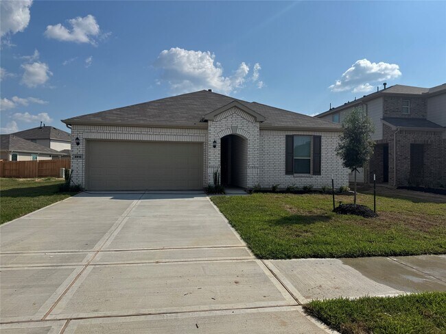 property at 2815 Lyra Ct