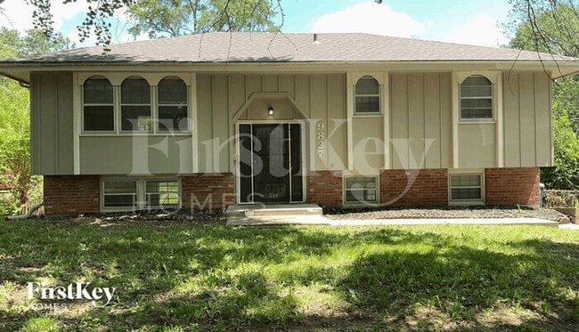 property at 9827 Drury Ave