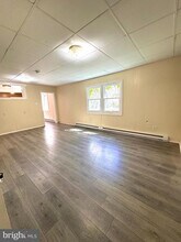 24 N Charlotte St in Pottstown, PA - Building Photo - Building Photo