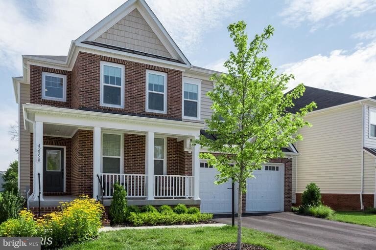 42558 Stratford Landing Dr in Ashburn, VA - Building Photo
