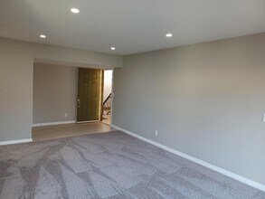 1440 Lambert W Rd, Unit 230 in La Habra, CA - Building Photo - Building Photo