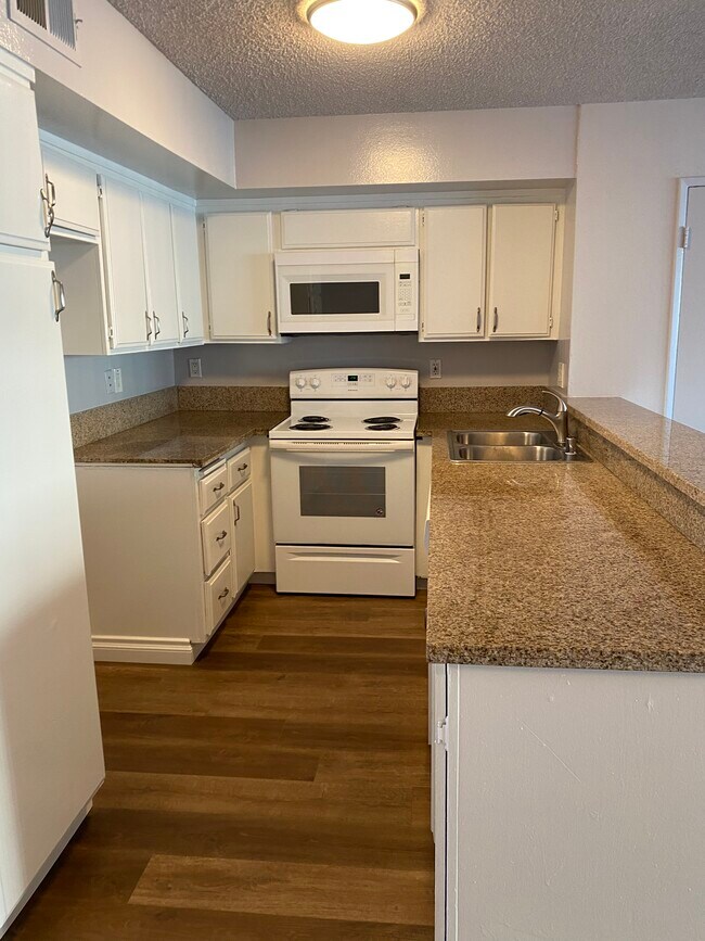 1247 June St in Los Angeles, CA - Building Photo - Building Photo