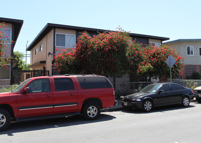 3282 Rolison Rd in Redwood City, CA - Building Photo - Building Photo