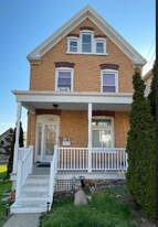 19 S 6th St in Duquesne, PA - Building Photo