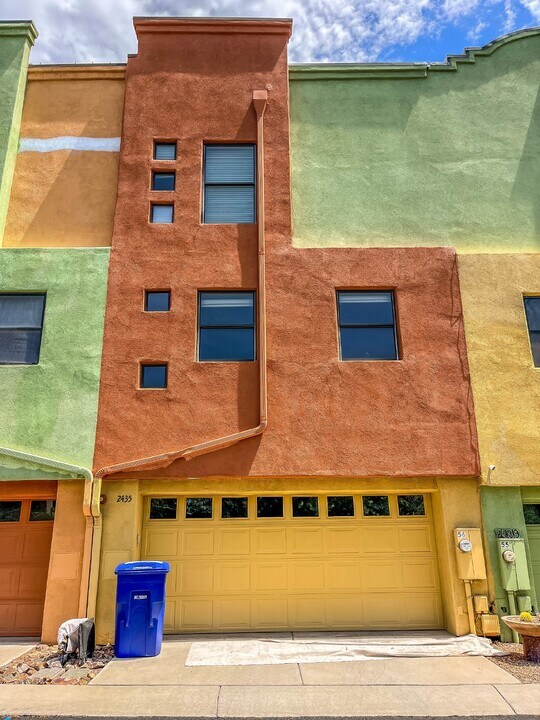 2435 E Autumn Flower Dr in Tucson, AZ - Building Photo