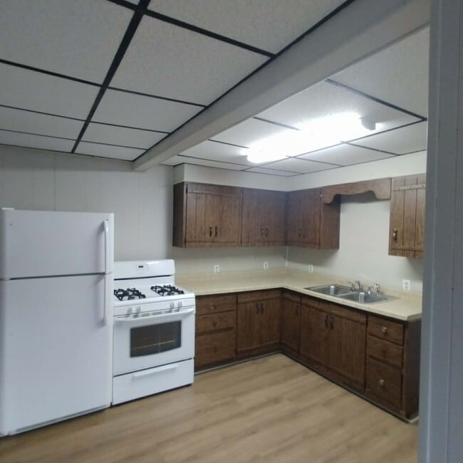 property at 3345 N Whitehall Rd