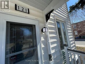 121 CONCORD St in Ottawa, ON - Building Photo - Building Photo