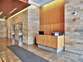 3208 City Pl, Unit 3208 in Edgewater, NJ - Foto de edificio - Building Photo