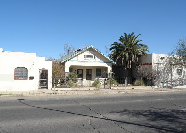 321 S 6th Ave in Tucson, AZ - Building Photo - Building Photo