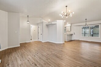 11035 W Halstead Ct in Boise, ID - Foto de edificio - Building Photo