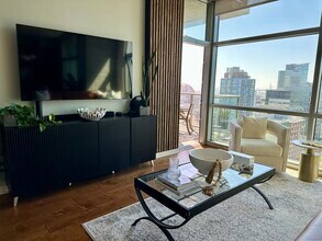 800 The Mark Ln, Unit 2206 in San Diego, CA - Building Photo - Building Photo