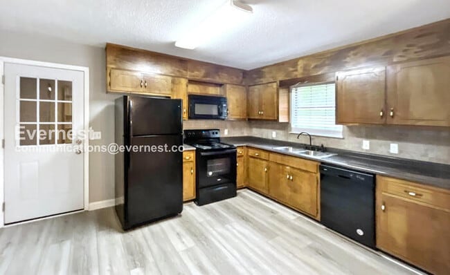 107 Laferry Ln in Ringgold, GA - Building Photo - Building Photo