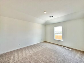 121 Paradise Cyn Dr in Jarrell, TX - Building Photo - Building Photo