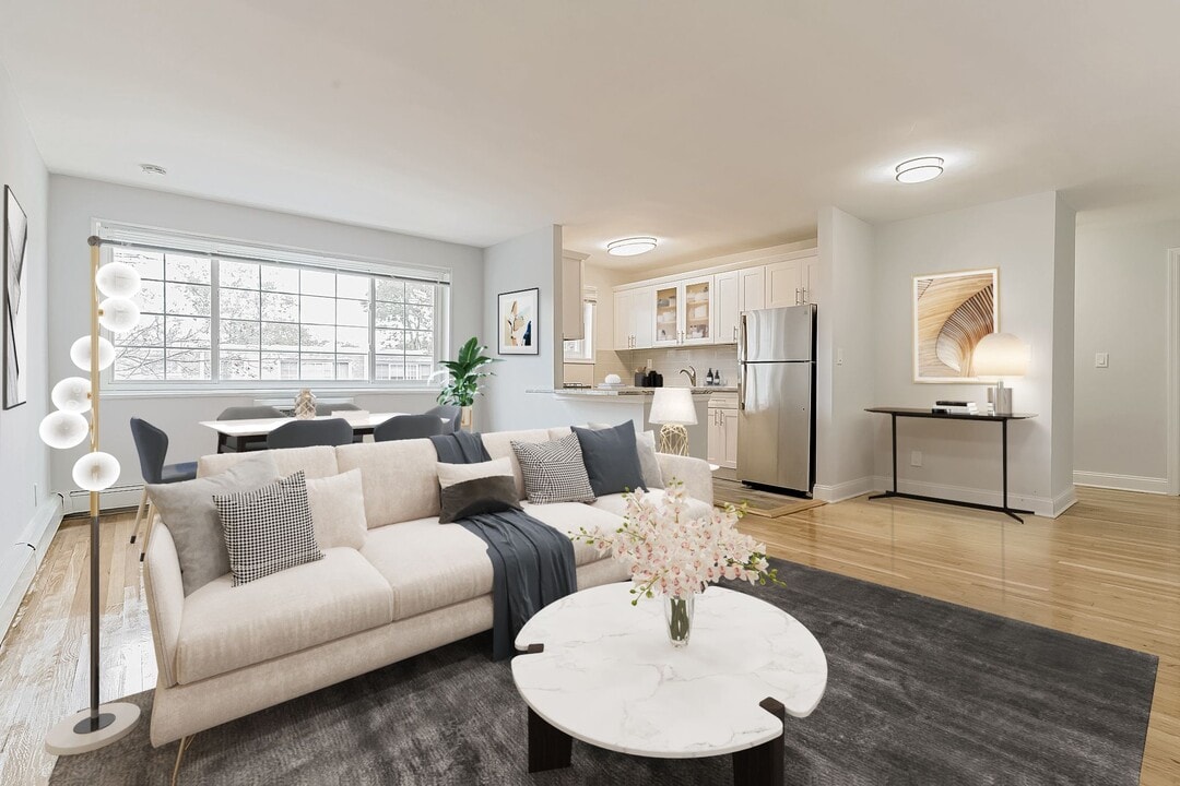 Eagle Rock Apartments at Carle Place in Carle Place, NY - Building Photo