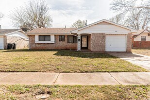 3300 Chetwood Dr in Del City, OK - Building Photo